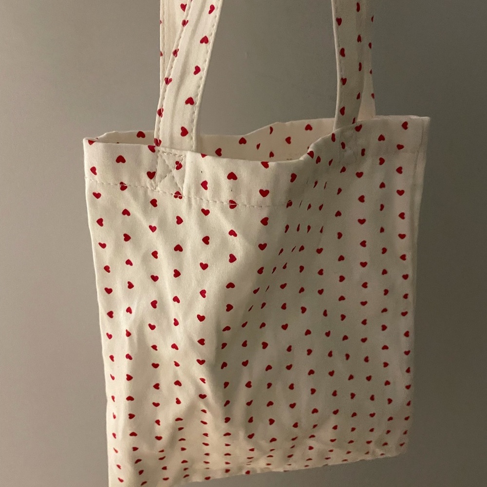 mini heart tote